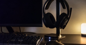 Wireless-Headset in der Ladestation